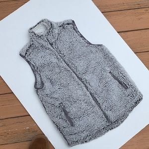 NWOT Thread & Supply sherpa vest